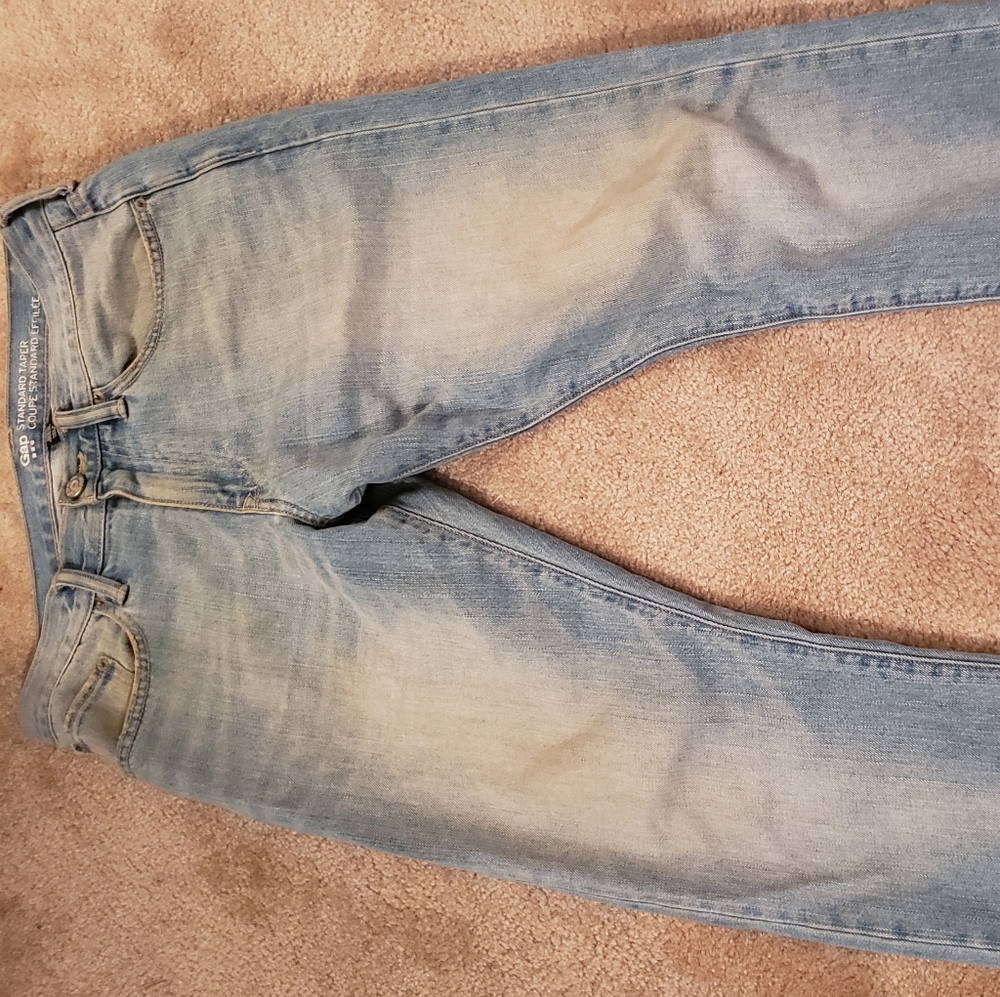 Gap Jean's